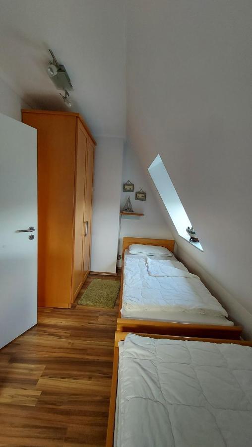 Ferienwohnung Hafenblick Wiek auf Ruegen Ngoại thất bức ảnh